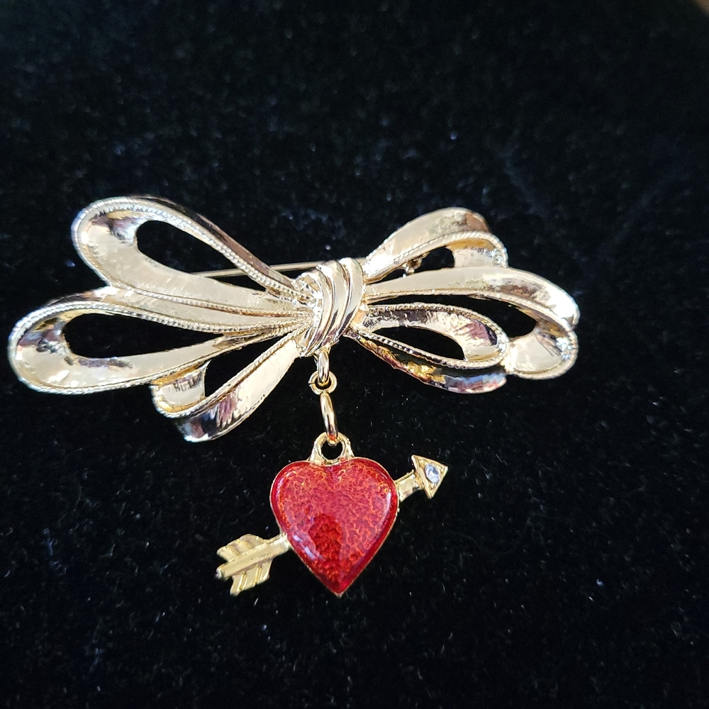 Brooch with Bow and Heart Charm